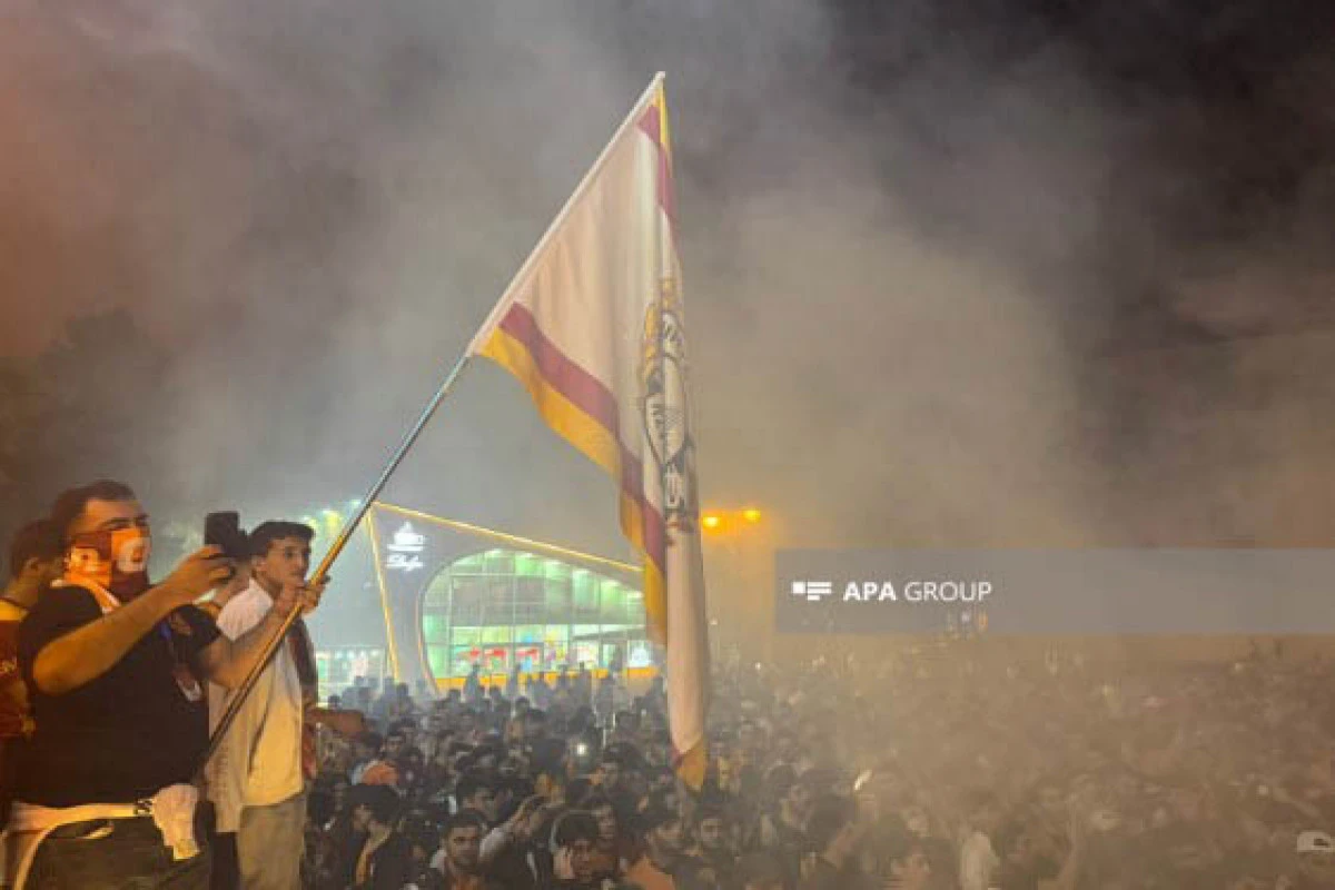 “Qalatasaray”ın 25-ci çempionluğu Bakıda da coşqu ilə qeyd edilib - FOTO+VİDEO 