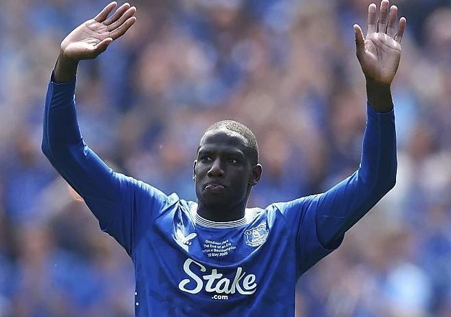 “Everton” malili futbolçu ilə yollarını ayıracaq