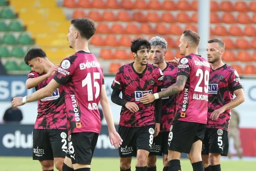 Super Liqa: “Alanyaspor” autsayderi məğlub etdi