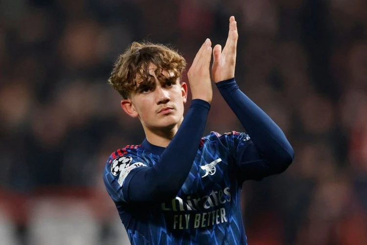 “Arsenal”ın 15 yaşlı futbolçusu ÇL-nin tarixinə düşüb 