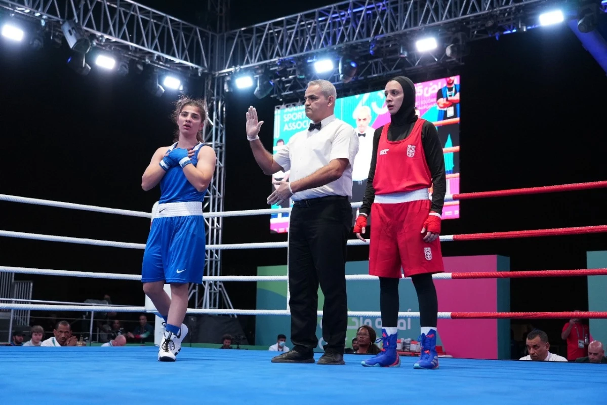 Boksçumuz İslamiadaya qələbə ilə başlayıb - FOTO 