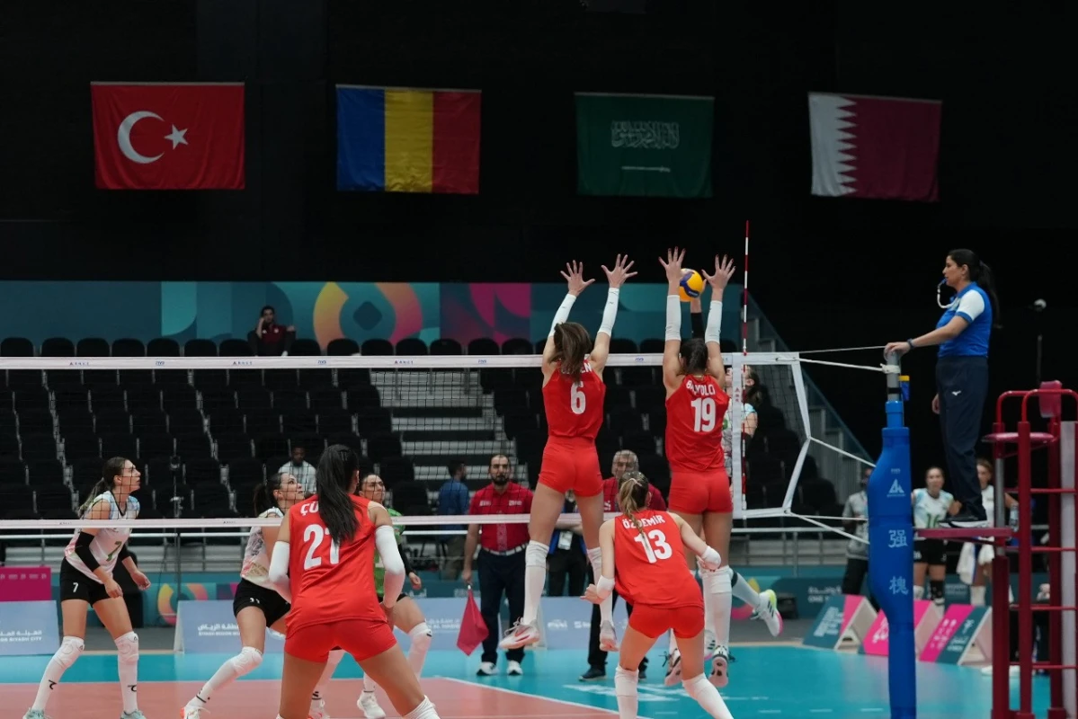 İslam Oyunları: Voleybolçularımız Türkiyəyə məğlub olub - FOTO 