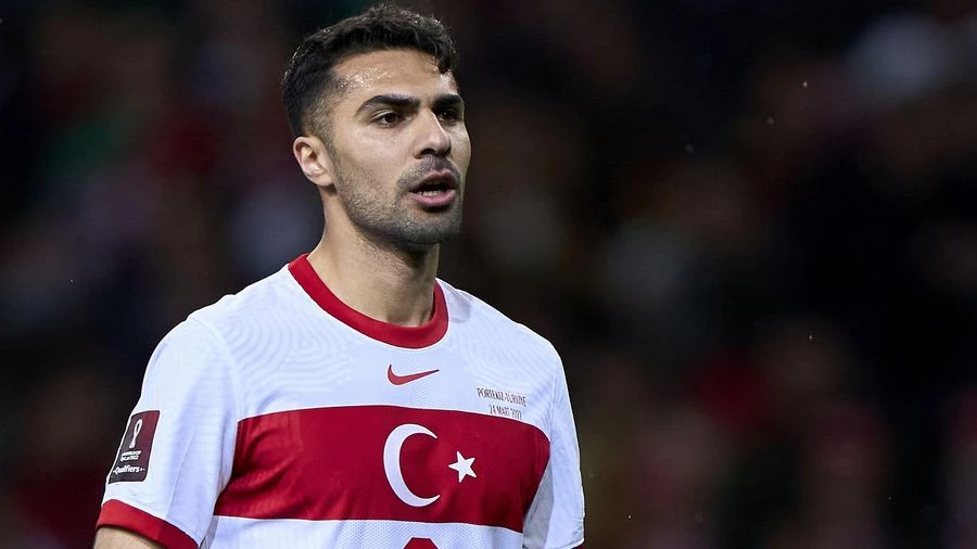 Zeki Çelik karyerasını “Yuventus”da davam etdirə bilər