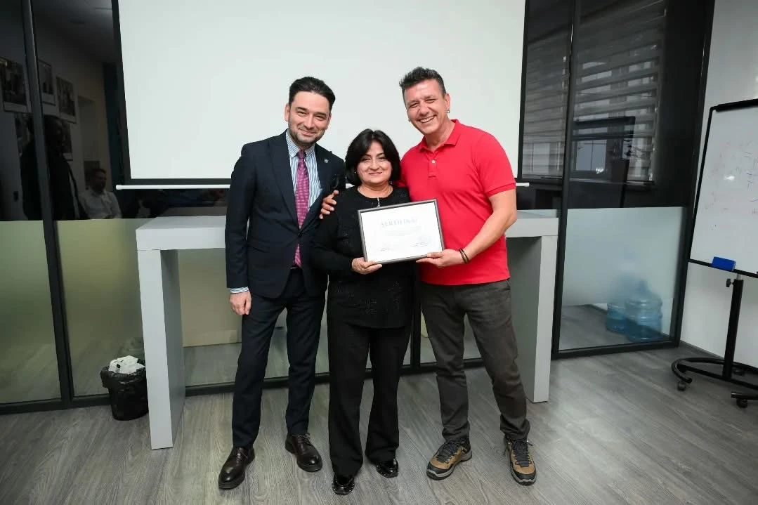 Türkiyəli mütəxəssis Bakıda kamandan oxatma hakimliyi üzrə təlimlər keçib - FOTO 