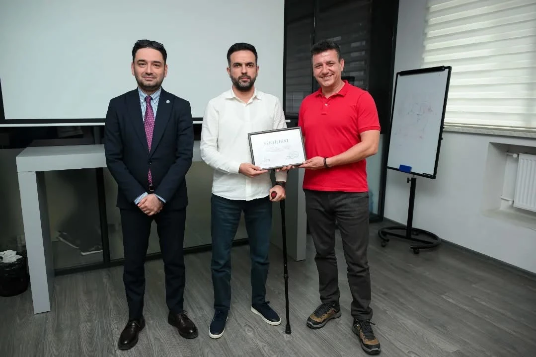 Türkiyəli mütəxəssis Bakıda kamandan oxatma hakimliyi üzrə təlimlər keçib - FOTO 