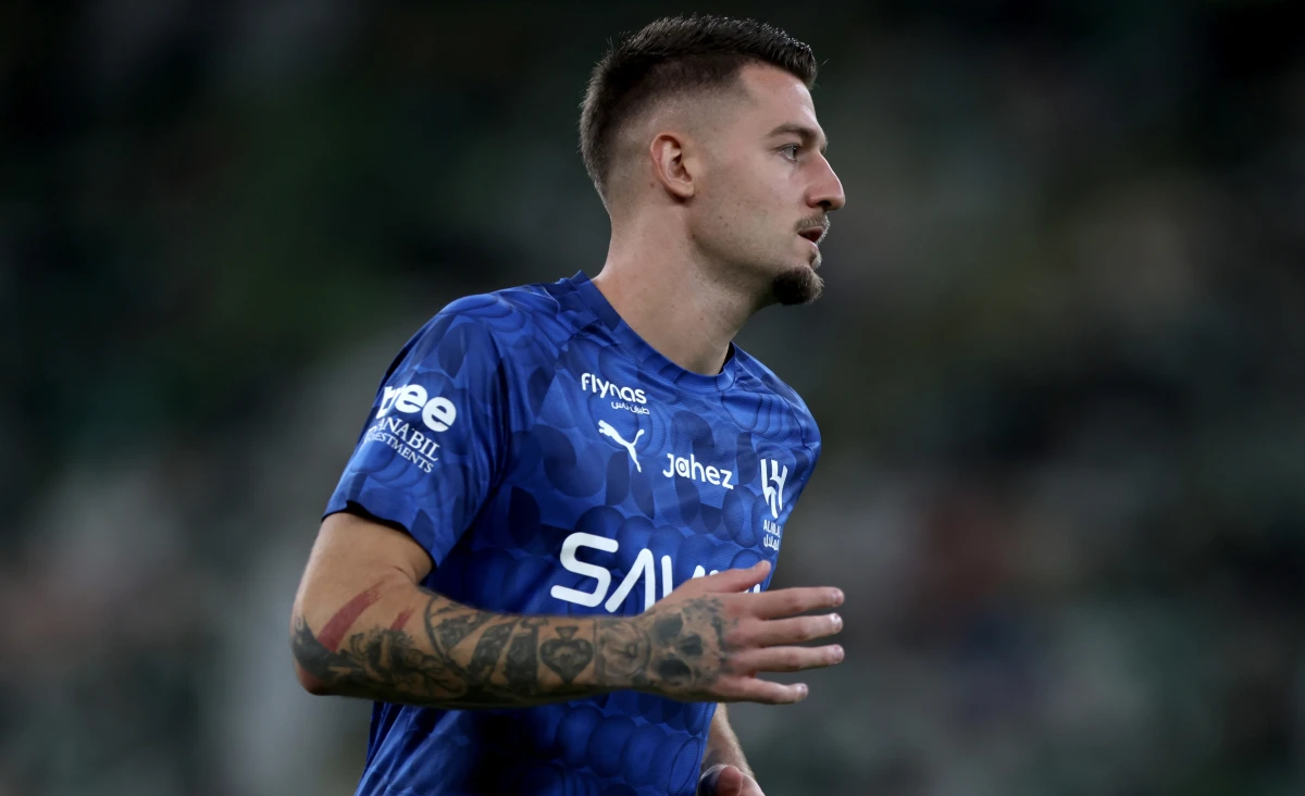 Serbiya millisinin üzvü “Çelsi”yə keçə bilər