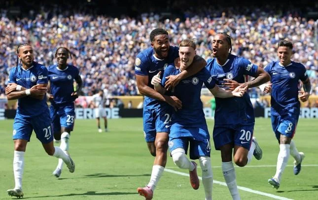 Premyer Liqa: "Çelsi"dən inamlı qələbə