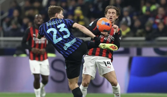 Milan derbisində sevinən tərəf “rossonyerilər” oldu