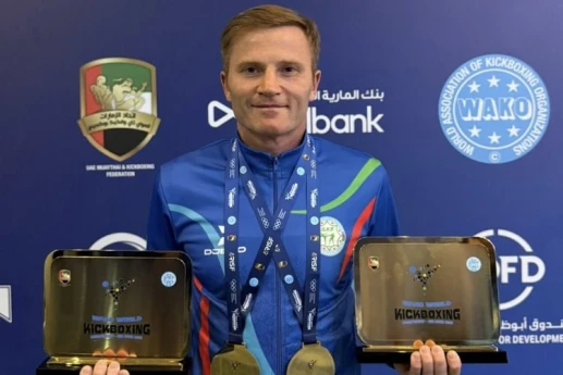 Eduard Məmmədov Əbu Dabidəki DÇ-də iki qızıl medal qazandı