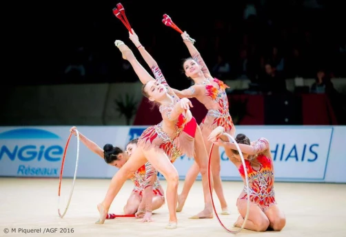 Bədii gimnastika üzrə Bakı çempionatı start götürüb
