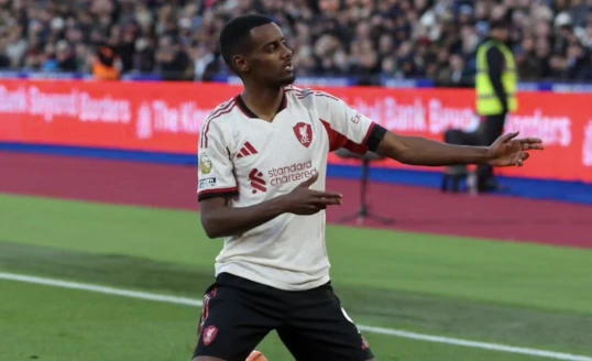 Premyer Liqa: “Yunayted” və “Liverpul” turu qələbə ilə tamamlayıb