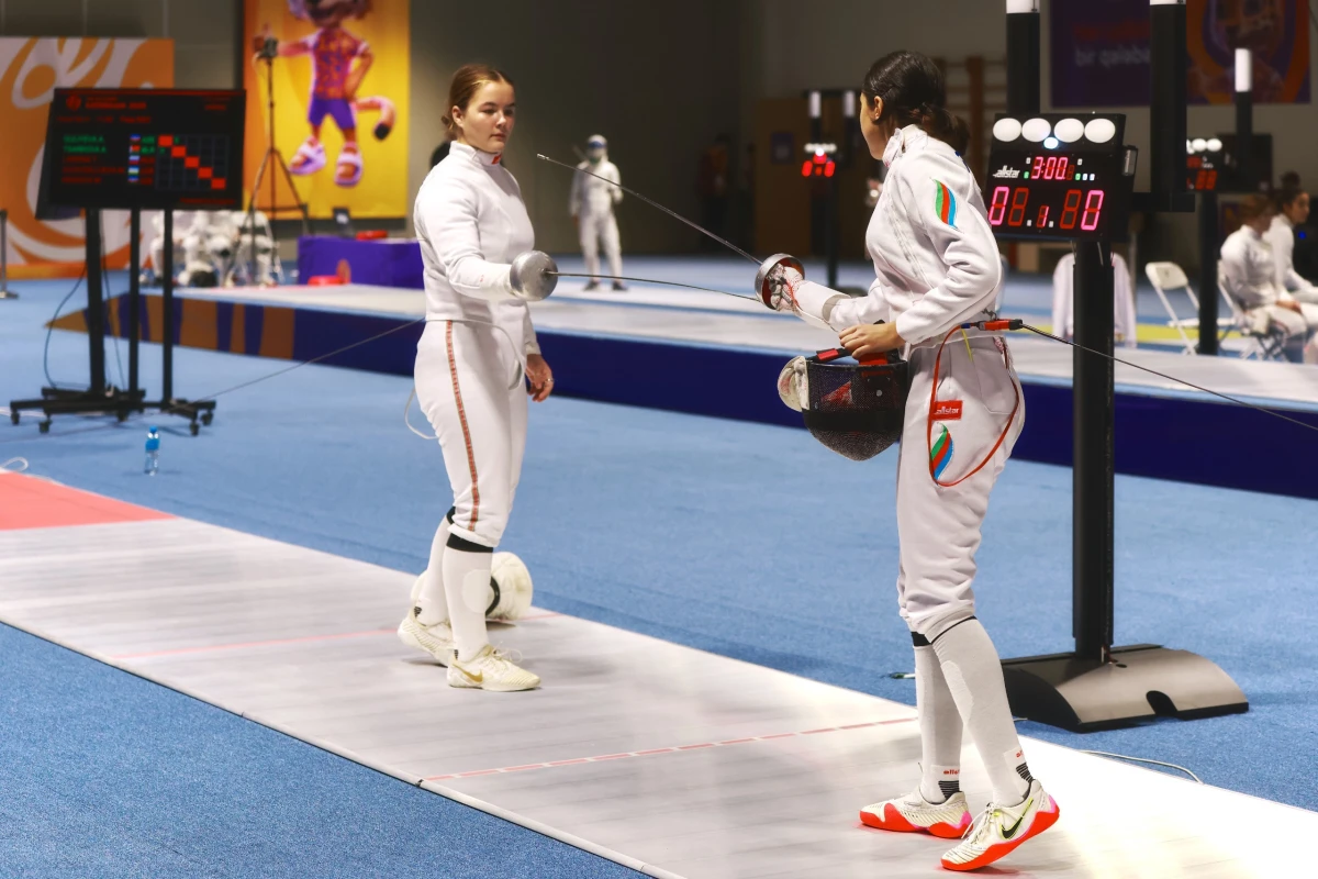 Azərbaycan qılıncoynadanı III MDB Oyunlarında bürünc medal qazanıb - FOTO 