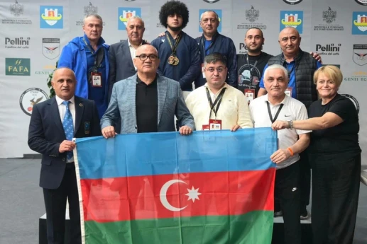 Ağırlıqqaldıranımız Avropa birinciliyinin qalibi olub