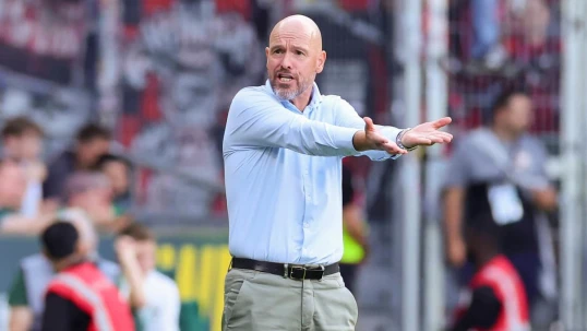 "Bayer" Erik Ten Haqla yollarını ayırıb