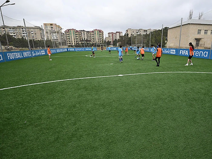 “FIFA Arena” layihəsi çərçivəsində futbol meydançasının açılış mərasimi keçirilib - FOTO 