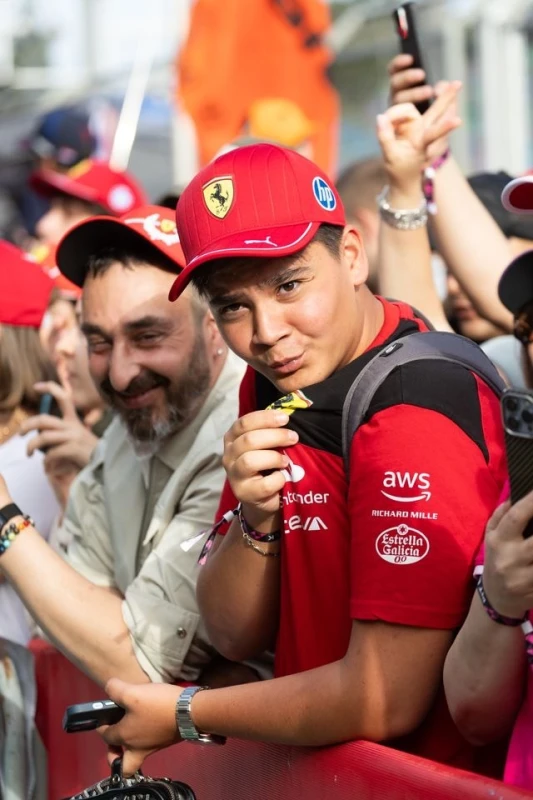 Formula 1 Azərbaycan Qran Prisi: Sürət həvəskarları Pit zolağı gəzintisində - FOTO 