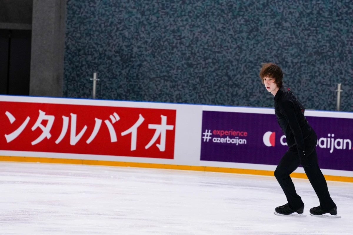 Fiqurlu konkisürmə üzrə Qran-Pri turnirinin qısa proqramı keçirilib - FOTO 