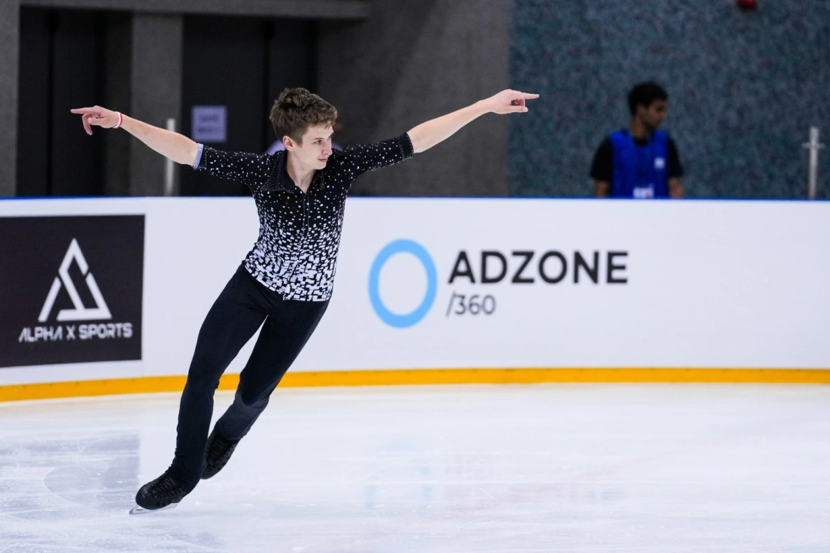 Fiqurlu konkisürmə üzrə Qran-Pri turnirinin qısa proqramı keçirilib - FOTO 