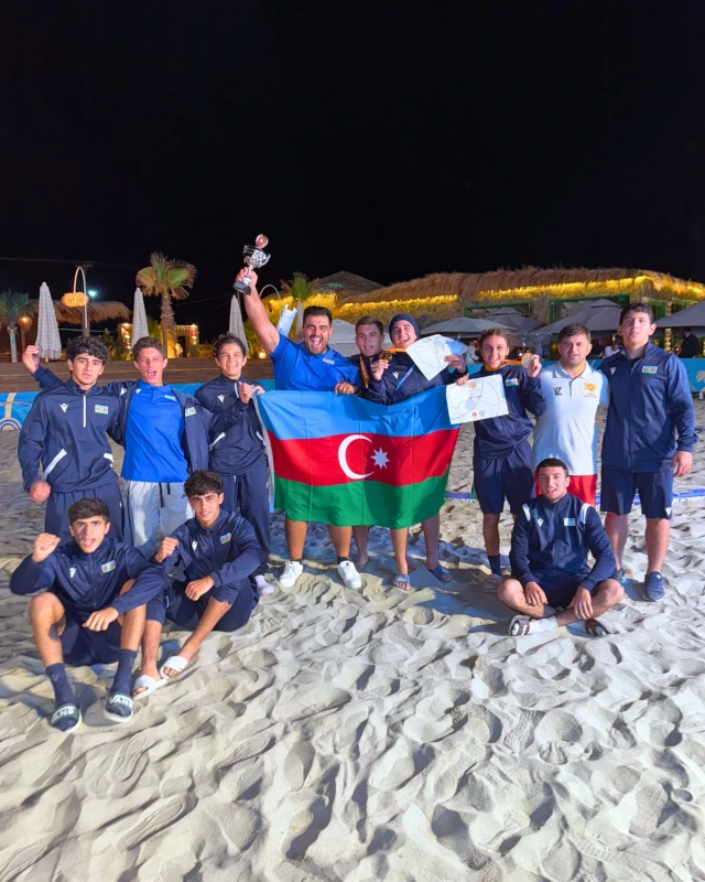 Güləşçilərimizdən dünya çempionatında 2 qızıl və 1 bürünc medal - FOTO 