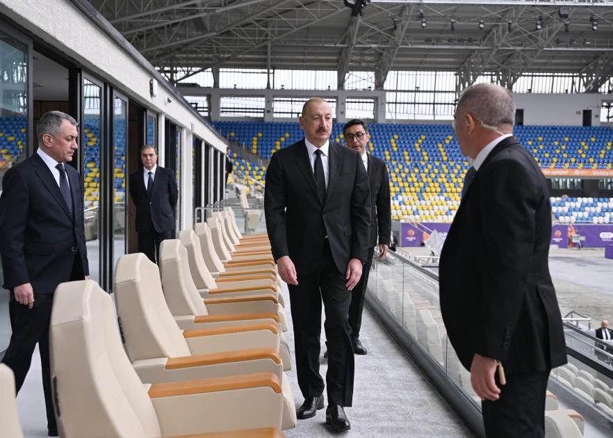 Prezident İlham Əliyev Gəncə şəhər stadionunun açılışında iştirak edib - FOTO 