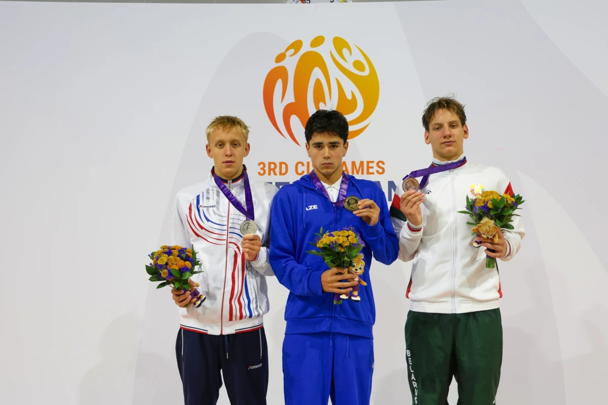 MDB Oyunlarında daha bir uğur: Azərbaycanlı üzgüçü çempion oldu - FOTO 