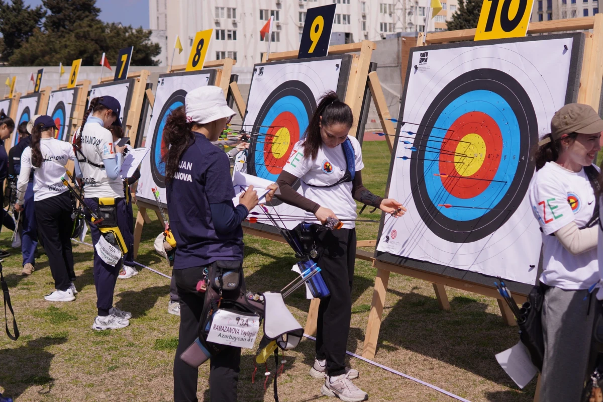 Kamandan oxatma üzrə Bakı kubokunun açılış mərasimi baş tutub - FOTO 