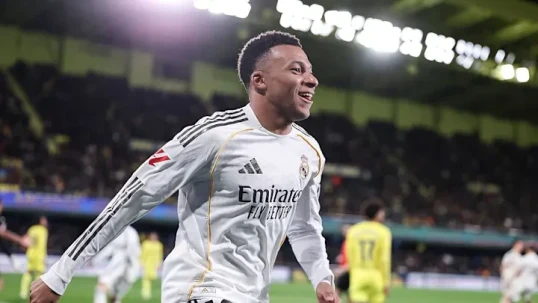 Mbappe ÇL tarixində ilkə imza atıb 