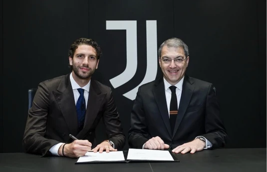 “Yuventus”da yeni müqavilə - RƏSMİ 