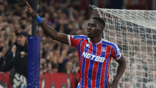"Fənərbaxça" Sarr transferini bitirməyə yaxındır