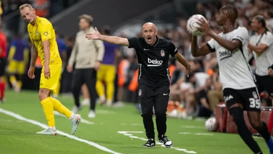 İtaliano "Beşiktaş" tarixinə düşdü - Bunu bacaran ilk məşqçi oldu 