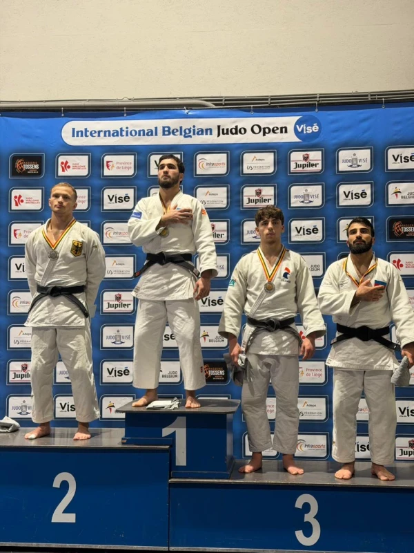 Cüdoçularımız beynəlxalq turniri 11 medalla başa vurublar - FOTO 