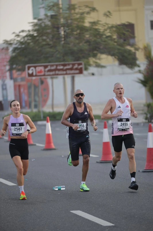 Təmsilçimiz 28 min iştirakçı arasında 56-cı olub: "Dubay Marafonu"  - FOTO 