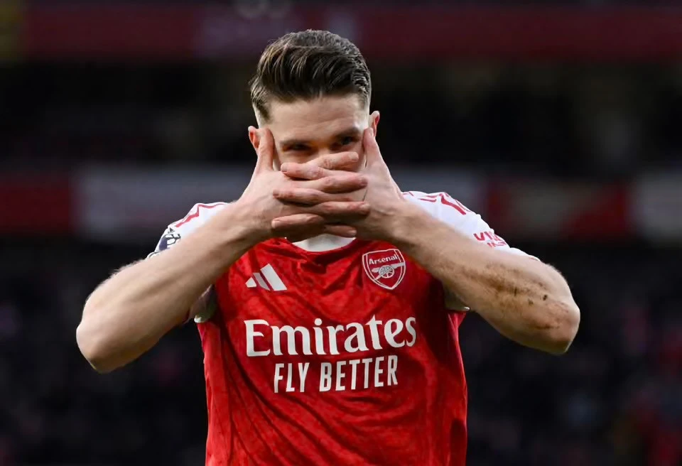 Premyer Liqa: “Arsenal” və “Çelsi”dən qələbə