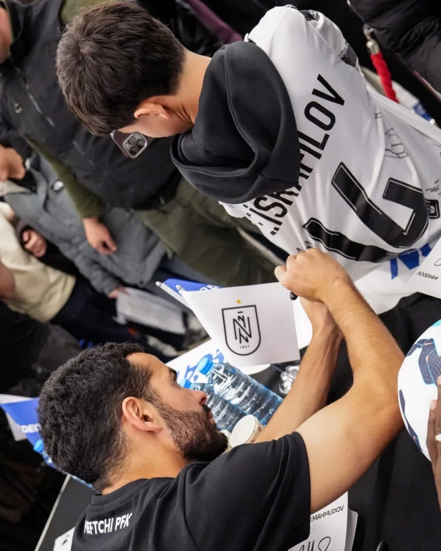 “Neftçi”nin rəsmi mağazasının açılış mərasimi baş tutub - FOTO 