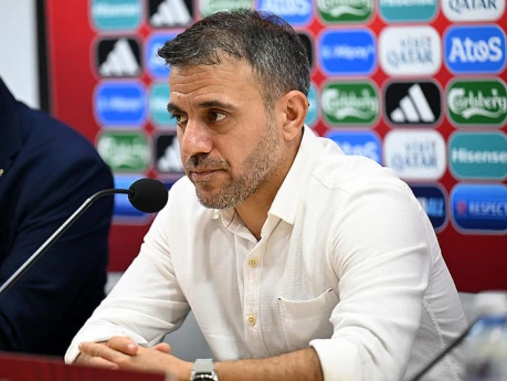 Ayxan Abbasov: “Qapıların biri digərindən 11 sm hündür imiş”