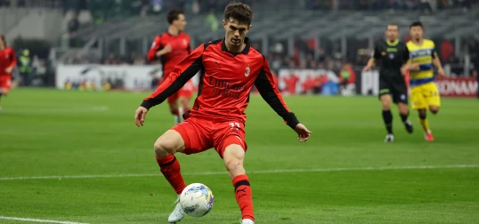 “Milan” evdə xalsız qaldı