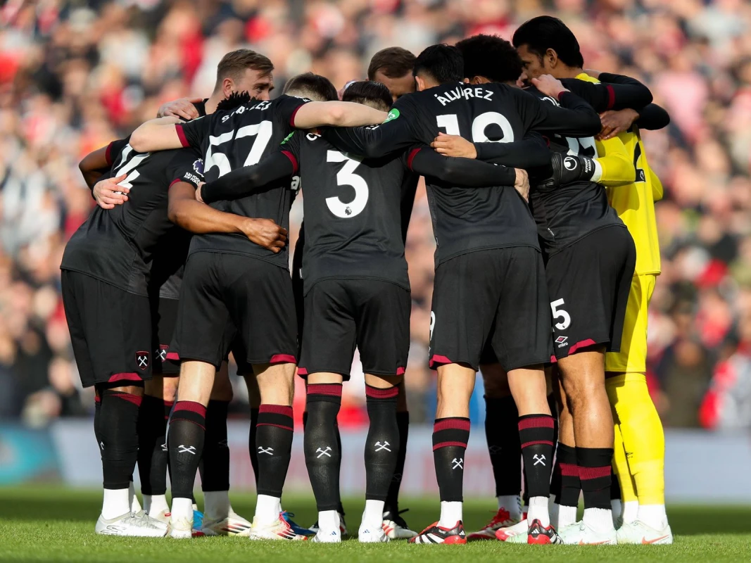 İngilis mütəxəssis “Vest Hem”i pulsuz çalışdırmağa hazırdır