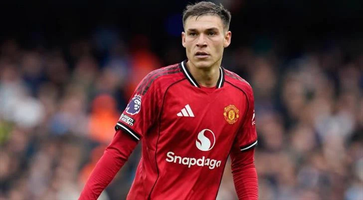 “Qalatasaray”ın maraqlandığı futbolçu “Ayaks”ın radarında