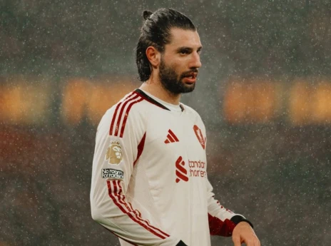 "Liverpul" macarıstanlı yarımmüdafiəçi ilə anlaşdı