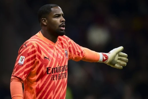 "Milan" Fransa millisinin üzvünü buraxmaq istəmir