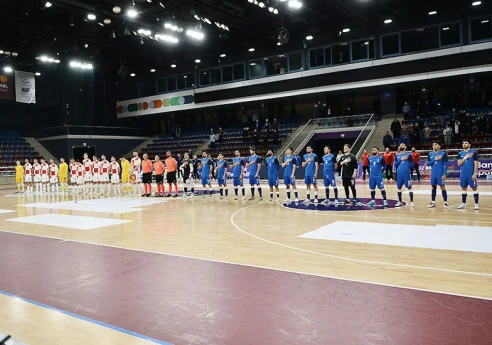 Millinin Danimarka ilə oyun üçün heyəti açıqlanıb