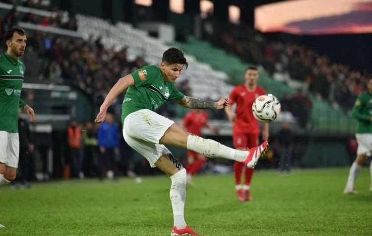 Millimizin üzvü oynamadı, komandası xal itirdi