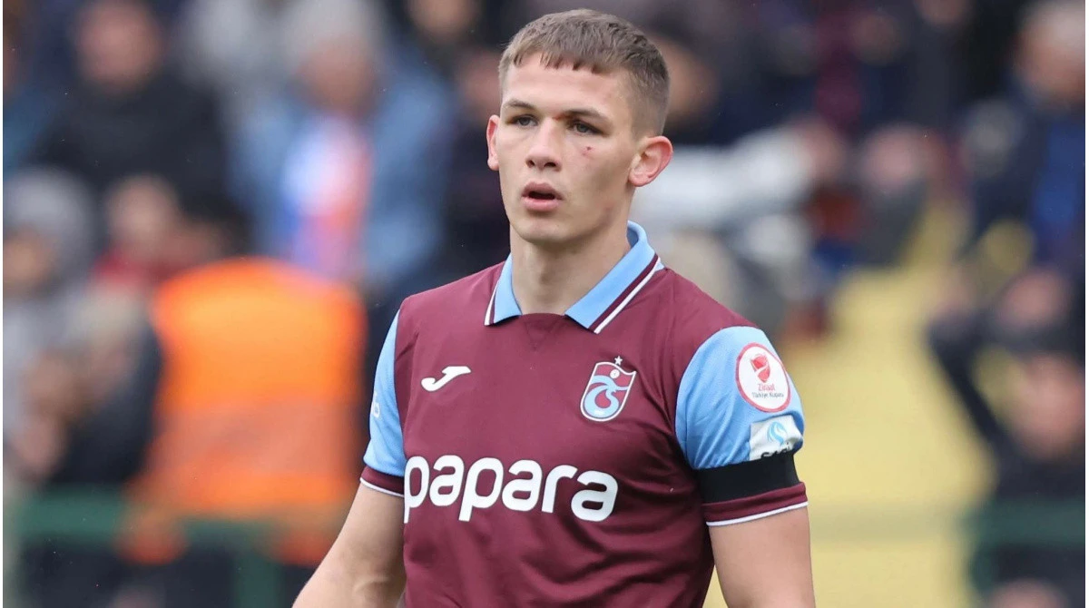"Trabzonspor"un futbolçusu "Anderlext"ə keçib