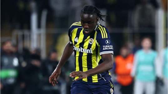 “Fənərbaxça”da ayrılıq ehtimalı: Bundesliqa klubları hücumçunu istəyir 