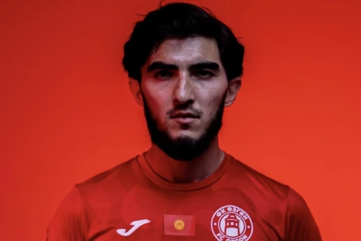 Azərbaycanlı futbolçu Qırğızıstan klubunda - RƏSMİ 