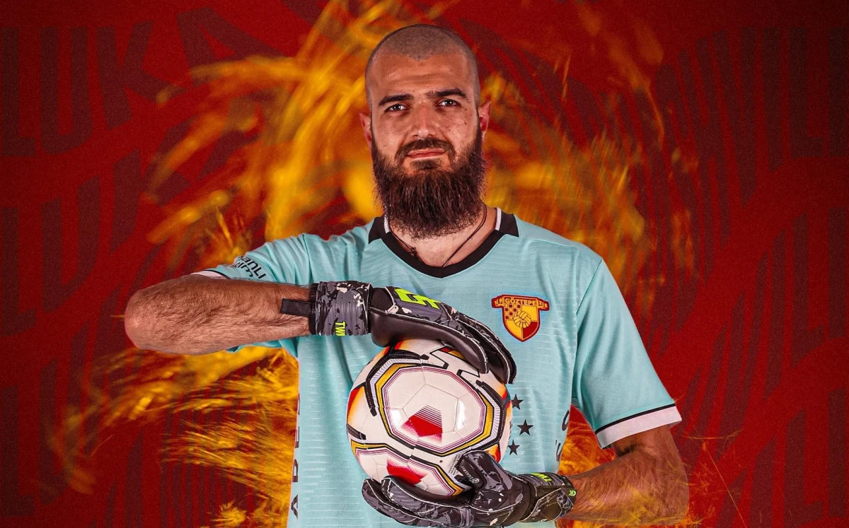 “Qarabağ”ın sabiq qapıçısı “Göztəpə”də – Rəsmi 