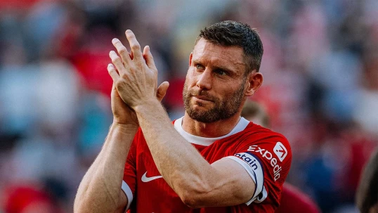 Milner karyerasını başa vurdu