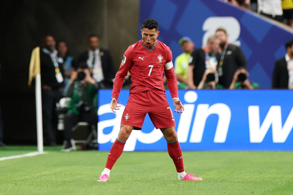 41 yaşında yeni rekord - Ronaldo Portuqaliya tarixində birinci 