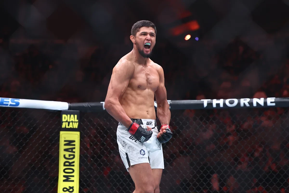 UFC: Özbəkistan idmançısından SABMİŞŞINLA QƏLƏBƏ 