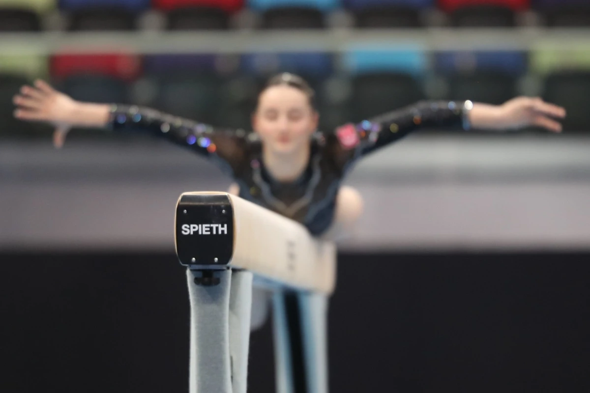 Daha bir gimnastımız Dünya Kubokunun finalında - FOTO 